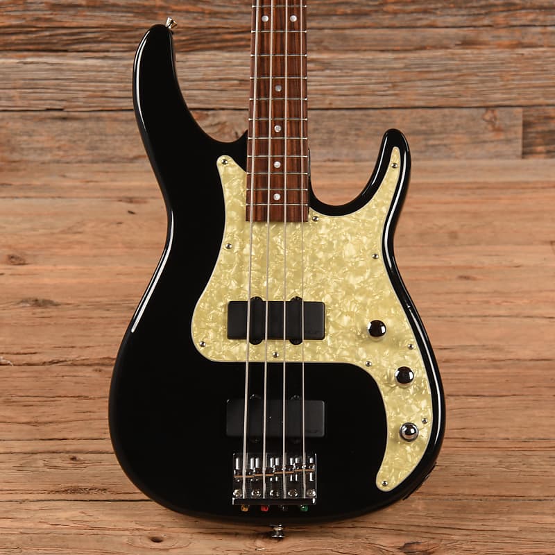 Peavey Axcelerator Bass Black Reverb