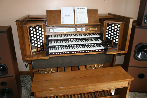 Johannus organ top for sale