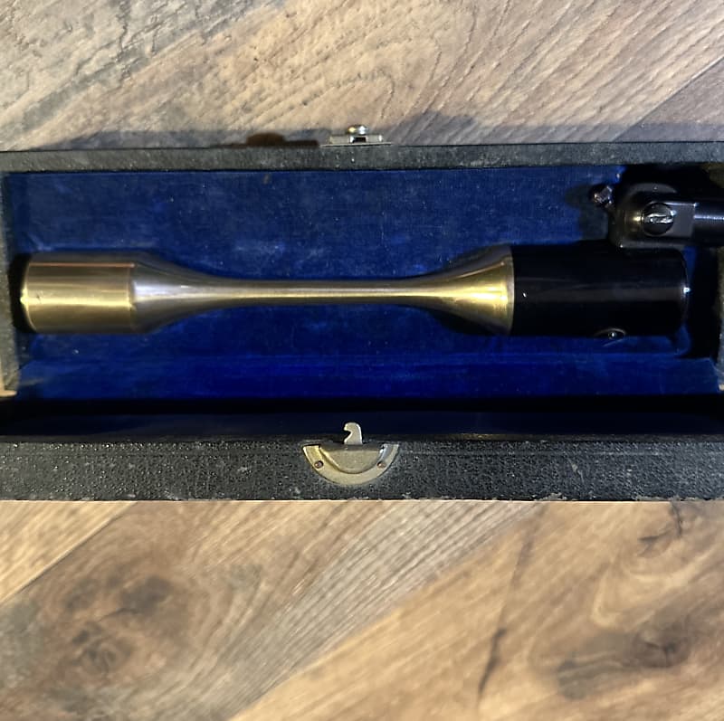 American Microphone Company D22 Omni Dynamic Mic Vintage Reverb