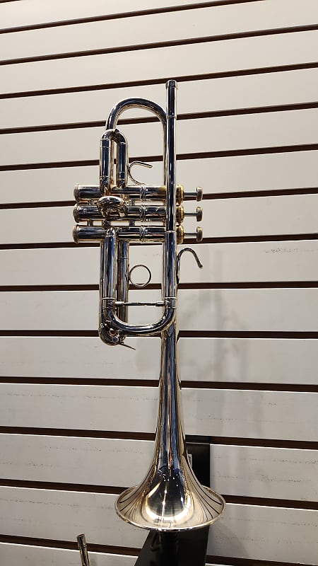 Bach 229 C Trumpet w Custom DRV 52 H Style Leadpipe sn 58xxxx