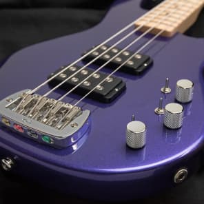 G&L L-2000 Bass   Royal Purple Metallic - B-stock image 4