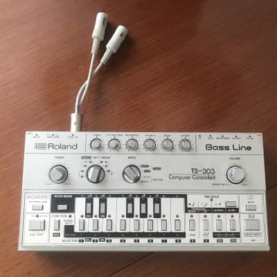 Roland TB-303 + MIDI IN & OUT