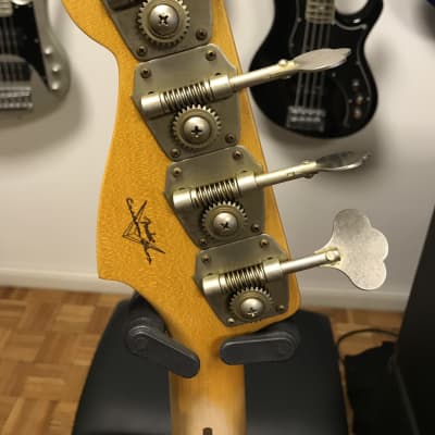 Fender Custom Shop 1957 Journeyman Precision 2016 Sherwood Green Metallic image 3