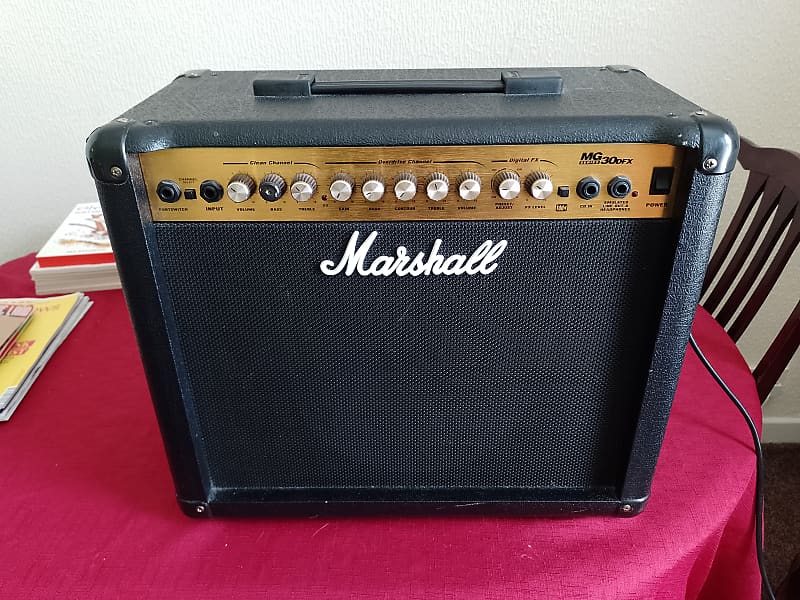 Marshall MG MG30DFX 2-Channel 30-Watt 1x10