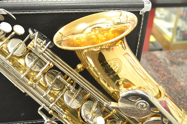 Jupiter JAS-669-667 Alto Saxophone Sax with Case | Reverb