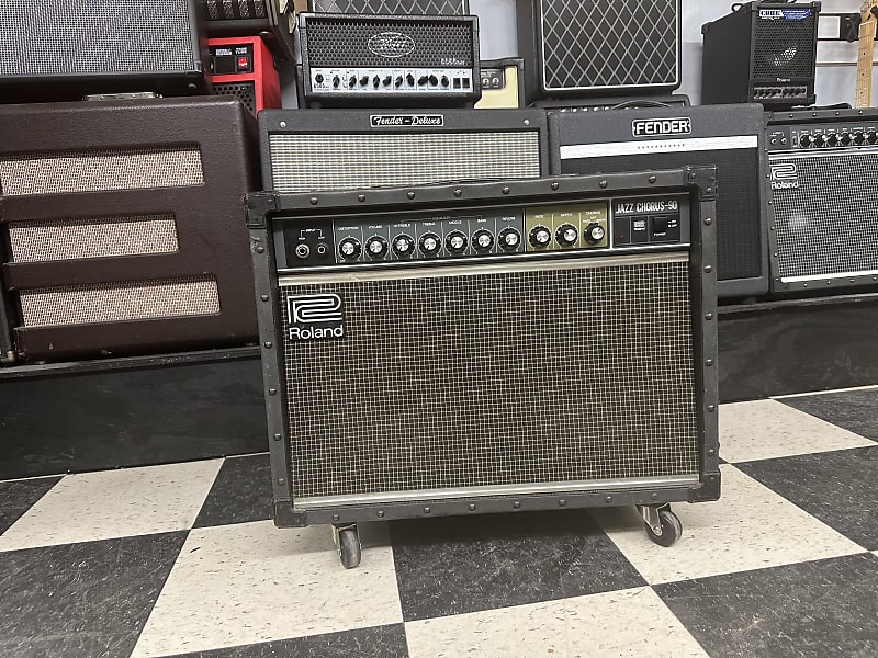 Roland JC-90 Jazz Chorus 80-Watt 2x10