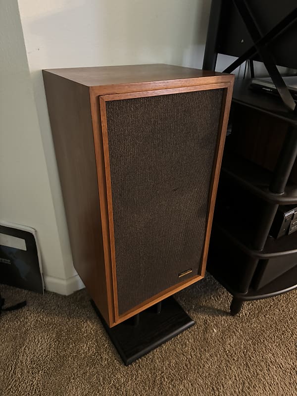 Realistic Optimus - 5 Speaker Pair recapped | Reverb