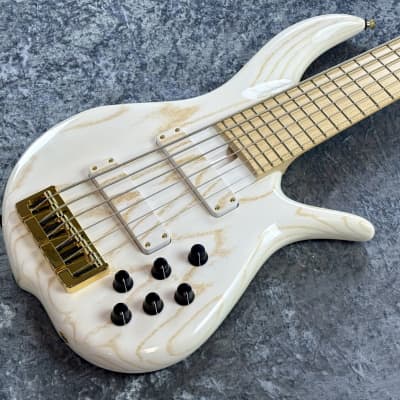 F Bass BN6 | Reverb Canada