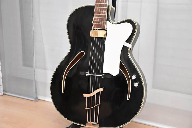 Klira Blacky – 1950s German Vitnage Archtop Jazz Guitar / Gitarre by Korri image 1