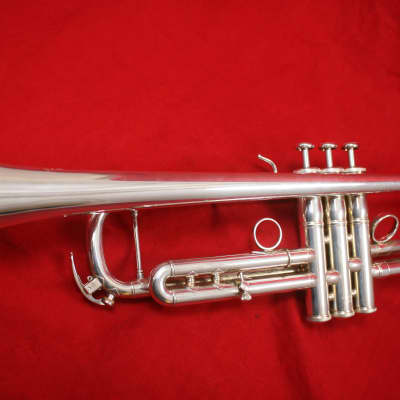 Yamaha YTR-8335RGS Xeno Bb Trumpet w/ Reversed Lead Pipe