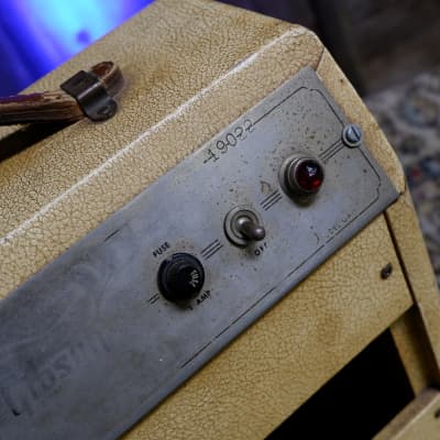 Gibson  GA-5 5-Watt Guitar Tube Amplifier Late 1950's to Early 1960's - Vintage White image 12