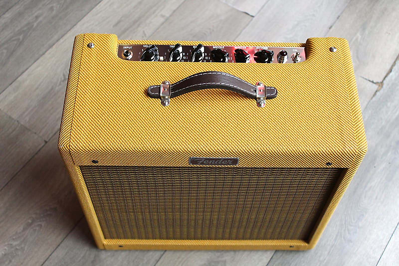 FENDER  Blues Junior III 15-Watt 1x12" Lacquered Tweed image 1