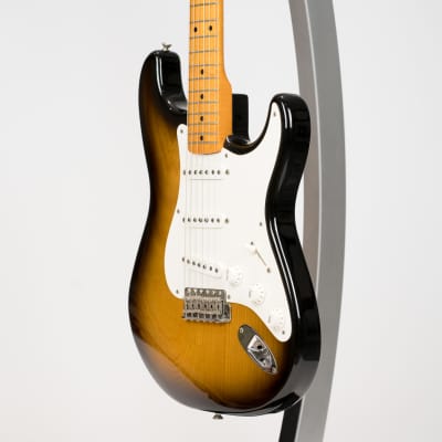Fender Limited Edition 40th Anniversary 1954 Reissue Stratocaster with Maple Fretboard 1994 - 2-Color Sunburst image 13