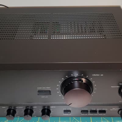 Vintage Stereo Integrated Amplifier Technics SU-V660 image 3