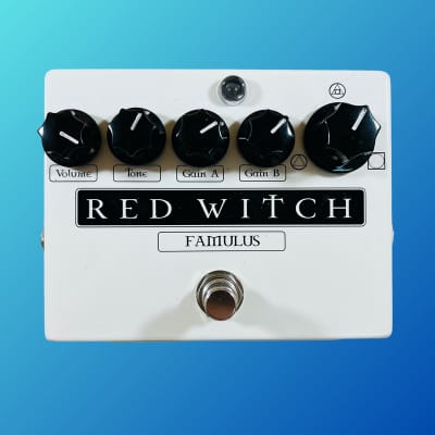 Red Witch Famulus Distortion