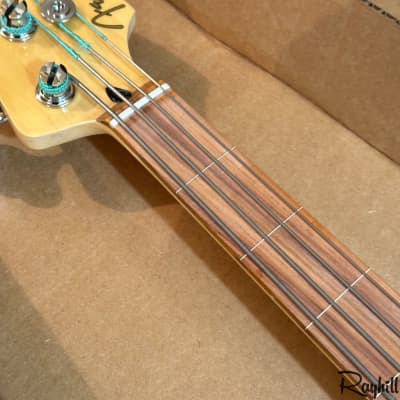 Fender Player Jazz Bass Fretless 4 String MIM Electric Bass Guitar White w/ Gig bag image 11