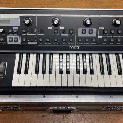 Moog Little Phatty Tribute Edition with case