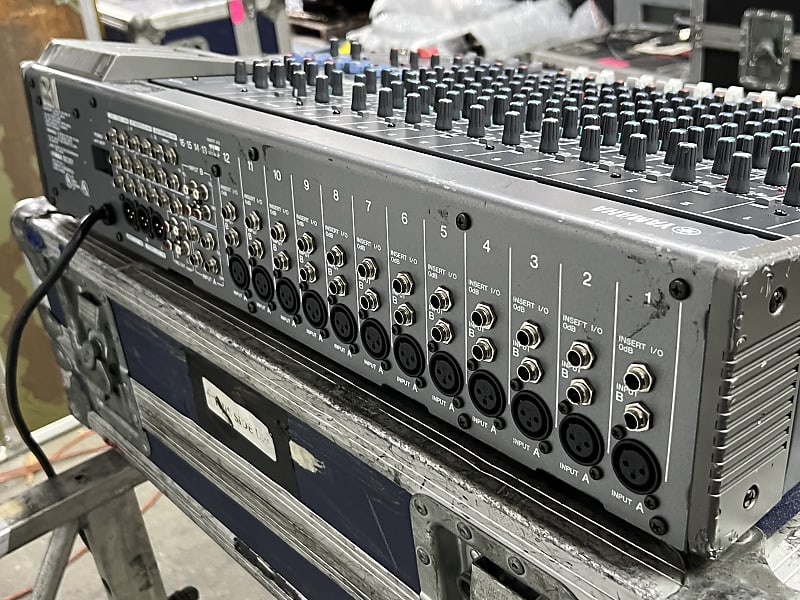 16chアナログミキサーYAMAHA GF16/12 Yamaha GF16/12 16 Channel Analog Mixing Console #03375 (One