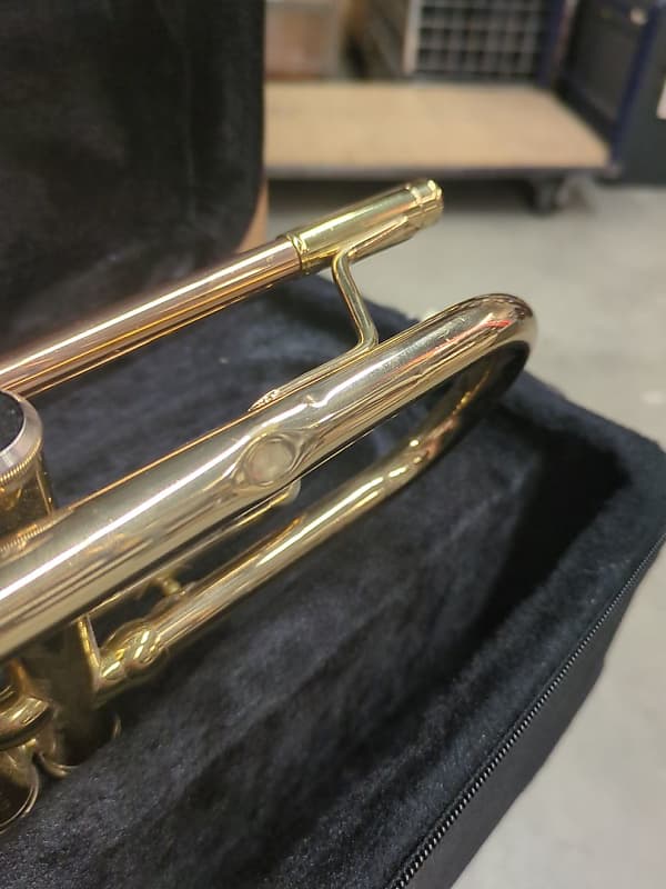 Amazon.co.jp: Jean Baptiste TP483LE Trumpet, Lacquer : 楽器
