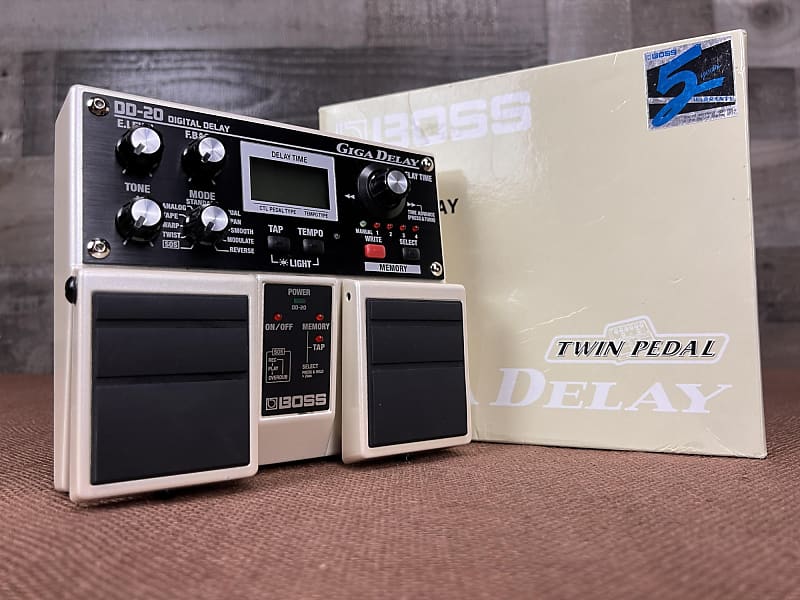 ☆大幅値下げ☆BOSS DD-20 Giga Delay Boss DD-20 Giga Delay Review - InSync