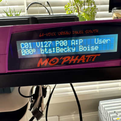 E-MU Systems Mo'Phatt Rackmount 64-Voice Expandable Synthesizer 2000 - Purple