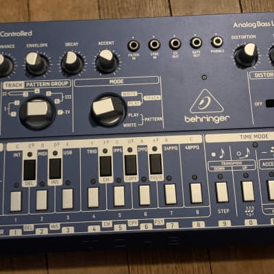 Behringer TD-3 Analog Bass Line Synthesizer 2019 - Present - Transparent Blue