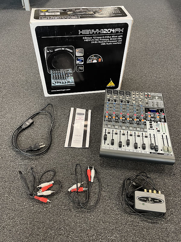 Behringer Xenyx 1204FX Reverb