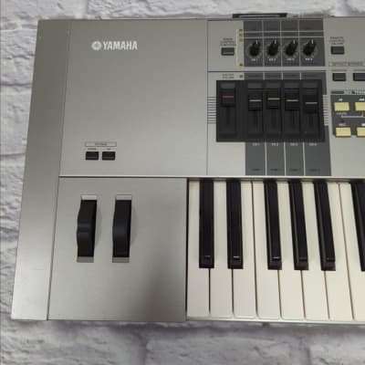 Yamaha Motif 6 Keyboard Synth Workstation image 2