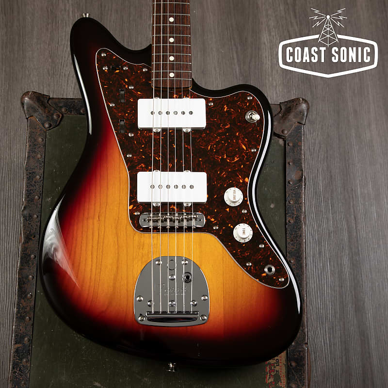2004 Fender '62 reissue Jazzmaster JM66-80 crafted in Japan