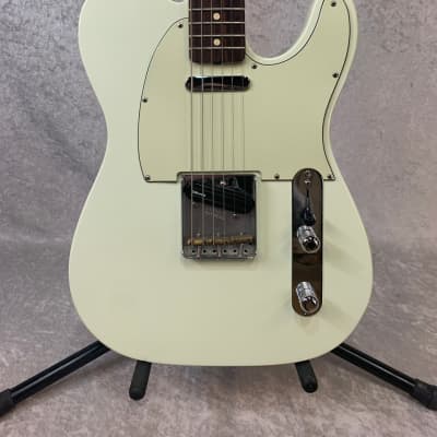 Fender Classic Player Baja '60s Telecaster | Reverb