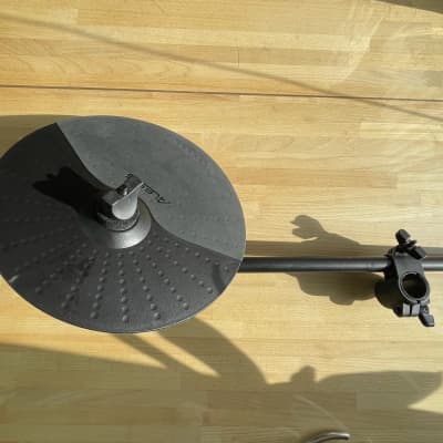 Alesis Alesis Nitro Mesh 10" Single Zone Cymbal w/Clamp & L-Bar 2019 Black image 2