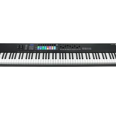 Novation Launchkey 88 MIDI Keyboard Controller image 2