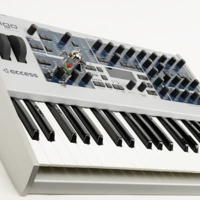 Access Virus Indigo 2 Synthesizer Keyboard + Fast Neuwertig+OVP + 1,5J Garantie