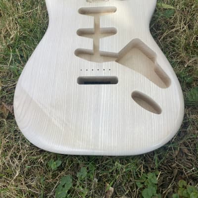 Heavy Seas Stratocaster style body Fender dimensions 2025 - White blonde Nitro image 10