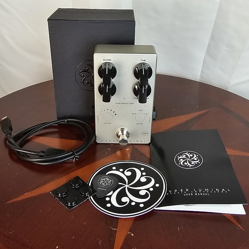 Darkglass Electronics Hyper Luminal Hybrid Compressor Silver | Reverb