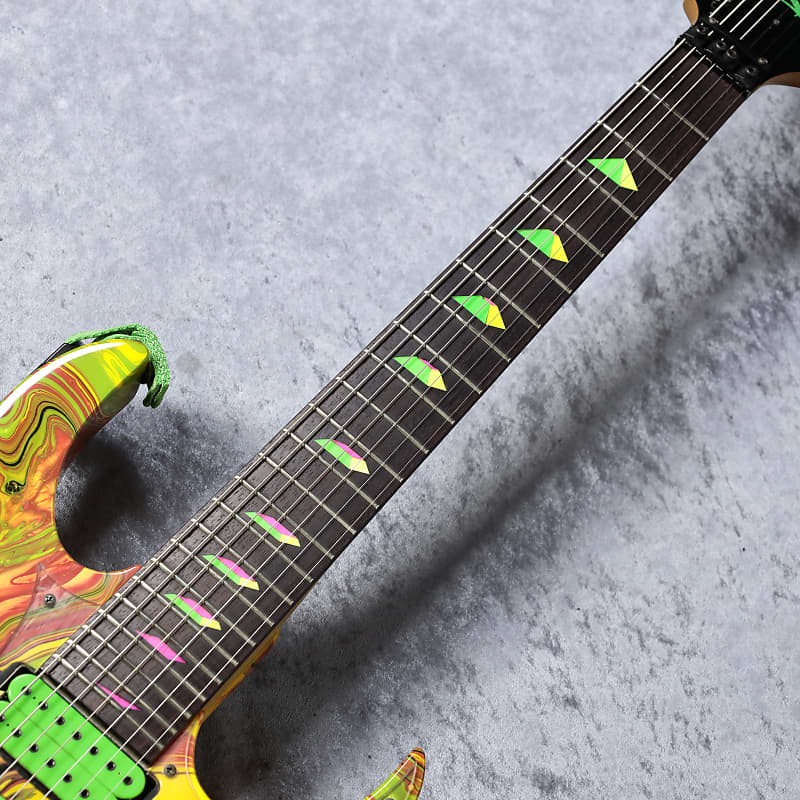 Ibanez deals universe uv77re