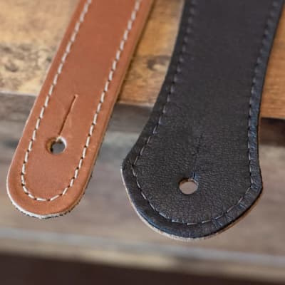 Gibson Classic Leather Guitar Strap Brown image 5
