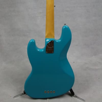 Fender American Professional II Jazz Bass Rosewood Fingerboard Miami Blue w/ Case image 5