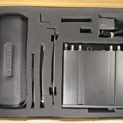 Line 6 XD-V75 Handheld Wireless Microphone 2010s - Black CIB Complete in Box image 1