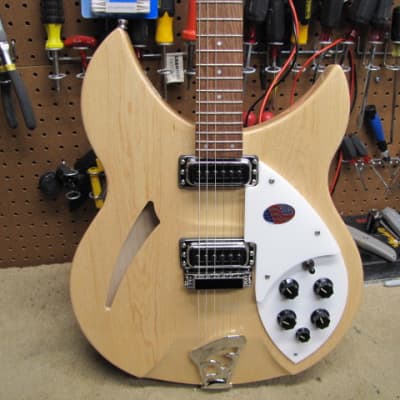 Rickenbacker 330 2022 - Mapleglo - NOS, Never Retailed - You will be the 1st Owner! image 1