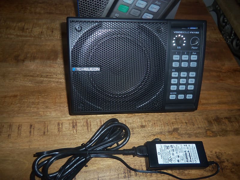 TC Helicon FX150 VoiceSolo aktiv PA-monitor - Köp online här