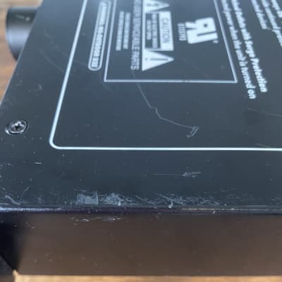 Livewire PC1100 11 Outlet Power Conditioner Distribution Used image 8