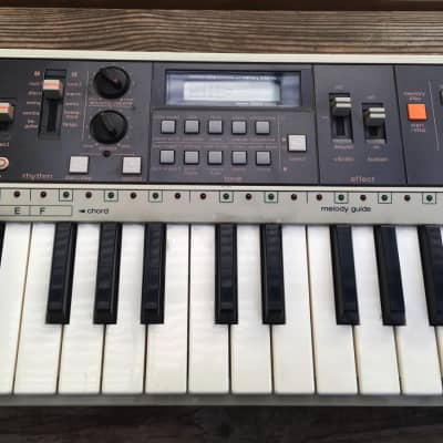 Casio Casiotone MT-70 - great condition, psu, original manual