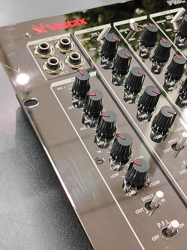 VESTAX PMC-17A 3チャンネル仕様 3バンドEQ アナログミキサー VESTAX PMC-17A 3チャンネル仕様 3バンドEQ アナログミキサー