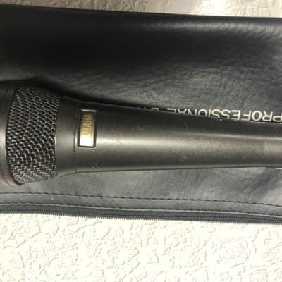 Yamaha MZ203be Dynamic Microphone image 2