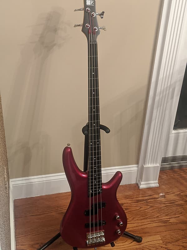 SoundGear by Ibanez SR 300 DX Bass Electric Guitar w/ Road