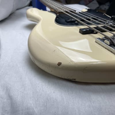 Fender Deluxe Active Jazz Bass V 5-string J-Bass 2020 - Olympic White / Pau Ferro fingerboard image 10