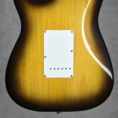 1991 Fender Custom Shop '54 Stratocaster Reissue - 2 Tone Sunburst image 5