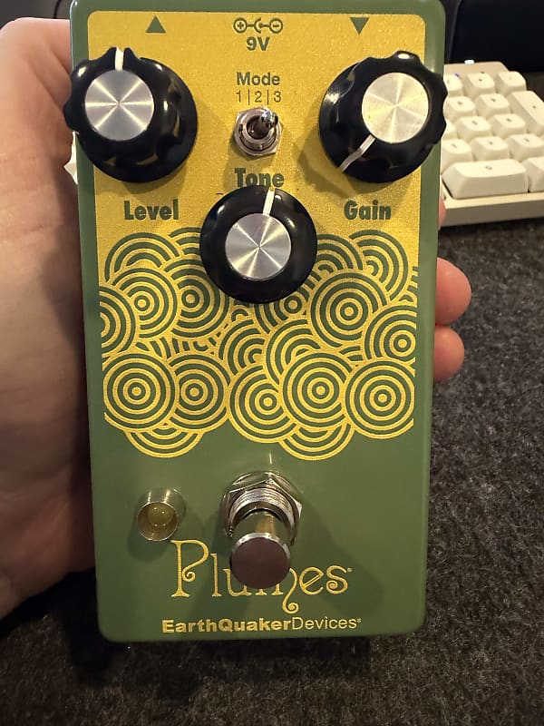EarthQuaker Devices Plumes Small Signal Shredder