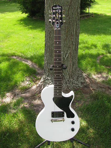 Epiphone Limited Edition Custom Shop Les Paul Jr. Guitar & Gibson USA Gig  Bag